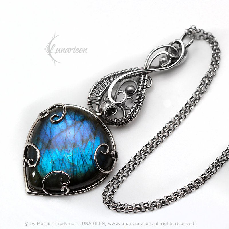 Unique piece, pendant handmade necklace in labradorite, fantastic jewel, pendant box popular to secret love