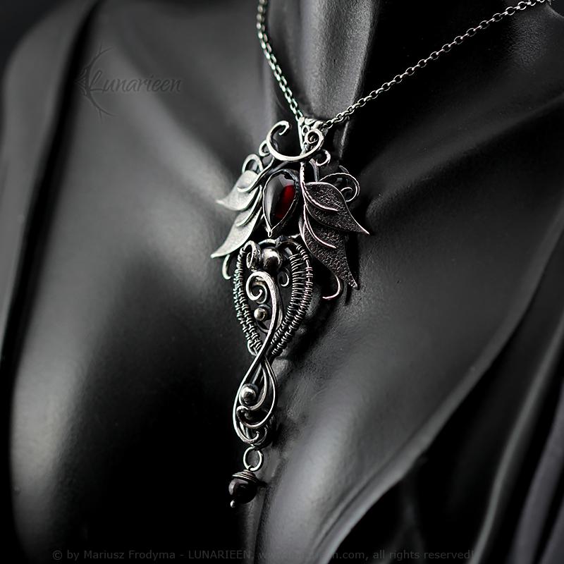 Sterling Silver Wire wrapped Floral Filigree Necklace Pendant Garnet Labradorite Fantasy Elven Elvish Unique Gift Jewellery Jewelry