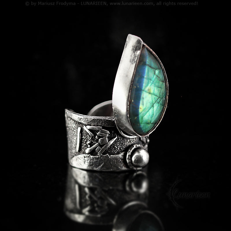 Handcrafted Sterling Silver Rustic Green Blue Labradorite Artisan Jewelry Brutalist Gothic Metalsmith Hammered Unique Ring