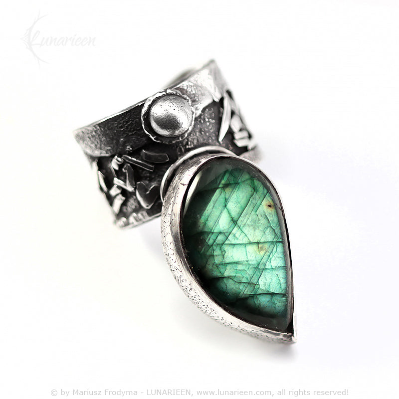 Handcrafted Sterling Silver Rustic Green Blue Labradorite Artisan Jewelry Brutalist Gothic Metalsmith Hammered Unique Ring