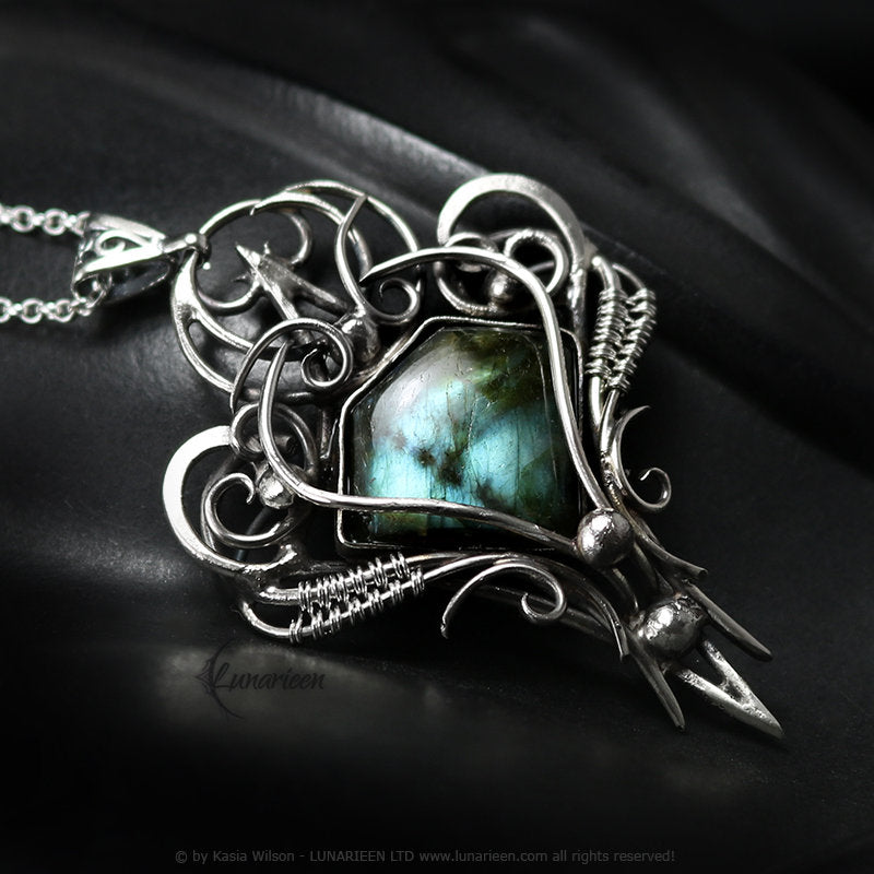 Handmade Antique Silver Labradorite 'Lithôniel' hot Fantasy Elven Necklace