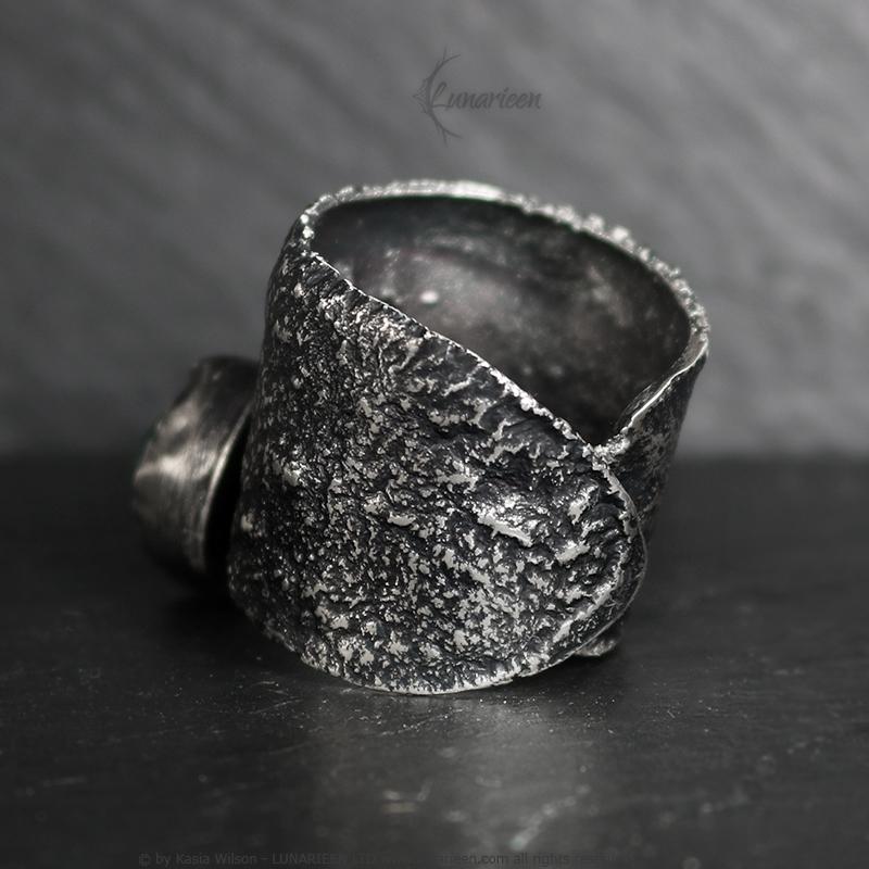 Handcrafted Brutalist Rustic Ring Textured Modern Rough Raw Apatite Artisan Jewelry Oxidized Sterling Silver Gothic Trendy Unique Ring