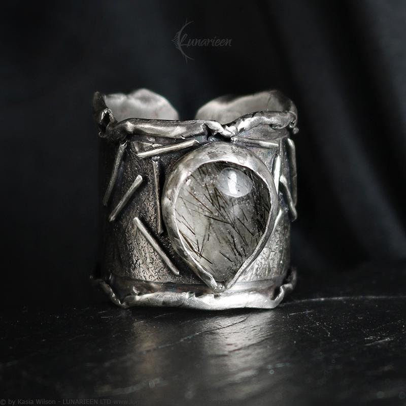 Handcrafted Brutalist Ring Textured Modern Turmaline Quartz Artisan Jewelry Oxidized Silver Gothic Cocktail Hammered Trendy Unique Ring