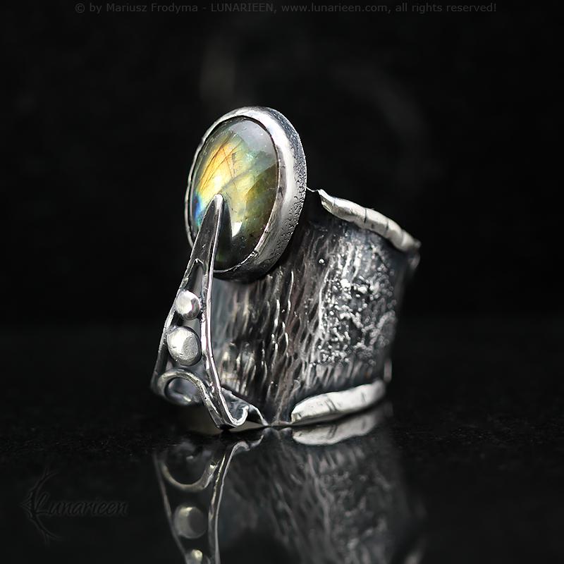 Rustic Hammered Mix Metal Brutalist Style Ring Labradorite Artisan Jewelry Sterling Silver and Silver Plated Brass Gothic Ring Metalsmith