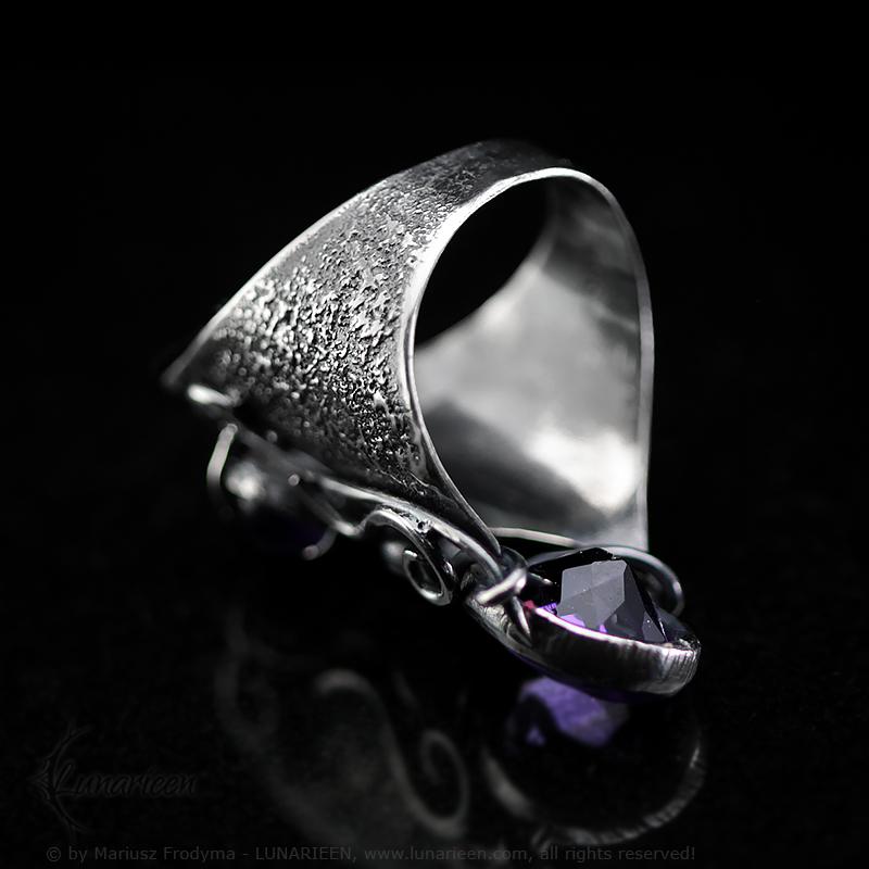 Handcrafted Oxidized Sterling Silver Amethyst Ring: Gothic Brutalist Jewelry